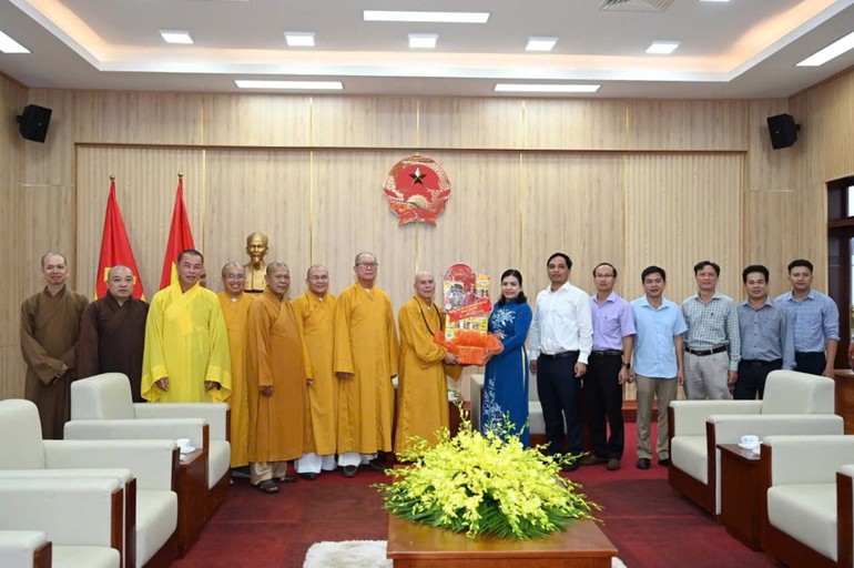 Ban Trị sự GHPGVN tỉnh thăm Tỉnh ủy và các cơ quan sau sáp nhập