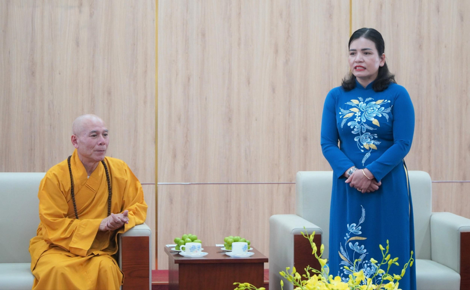 Lãnh đạo UBND tỉnh tiếp đoàn Thường trực Ban Trị sự Giáo hội Phật giáo Việt Nam tỉnh